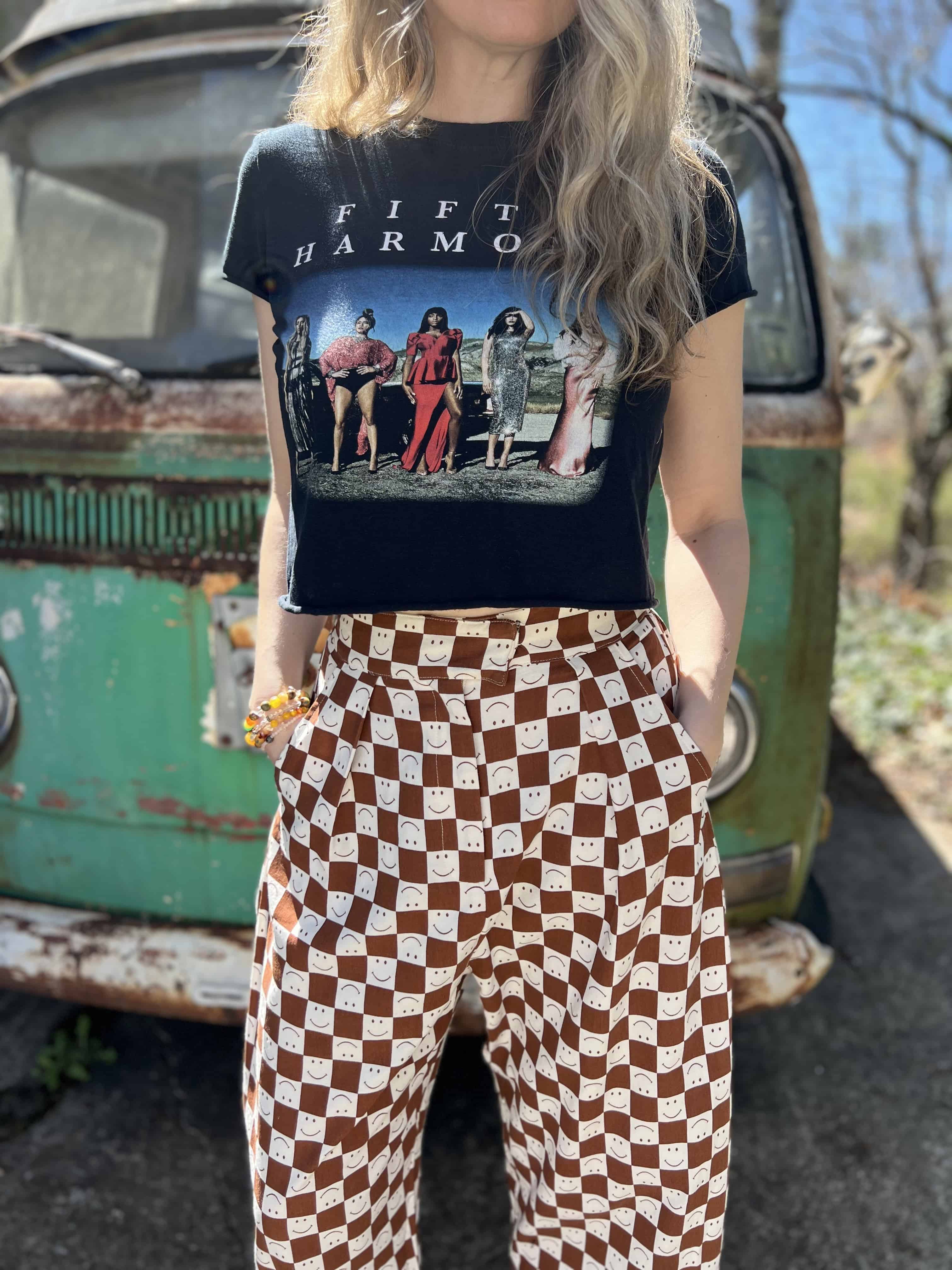 Smile Pattern Checkered Barrel Pants