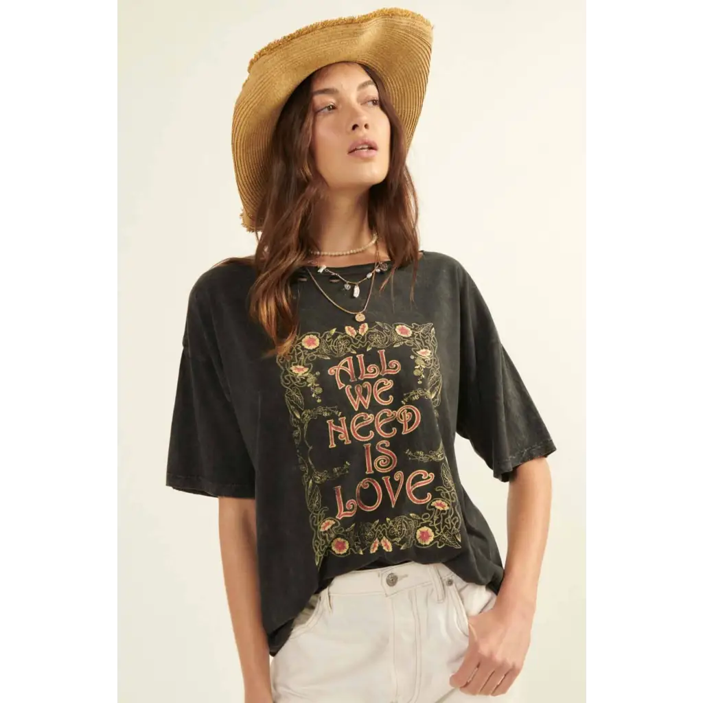 All We Need Is Love - Oversized Graphic Tee - S/Charcoal