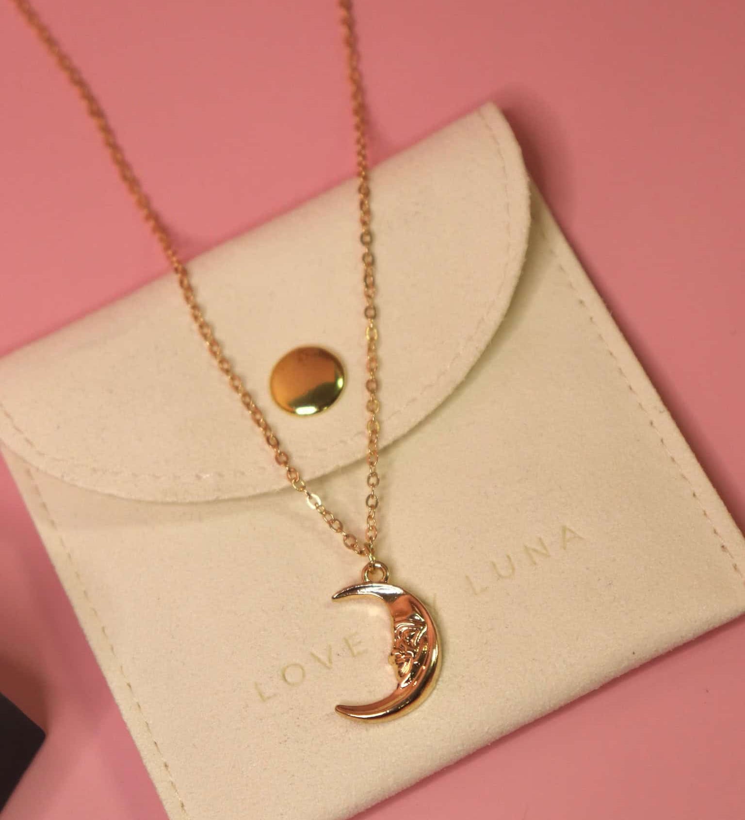 Vintage Crescent Moon Face Gold Pendant Necklace