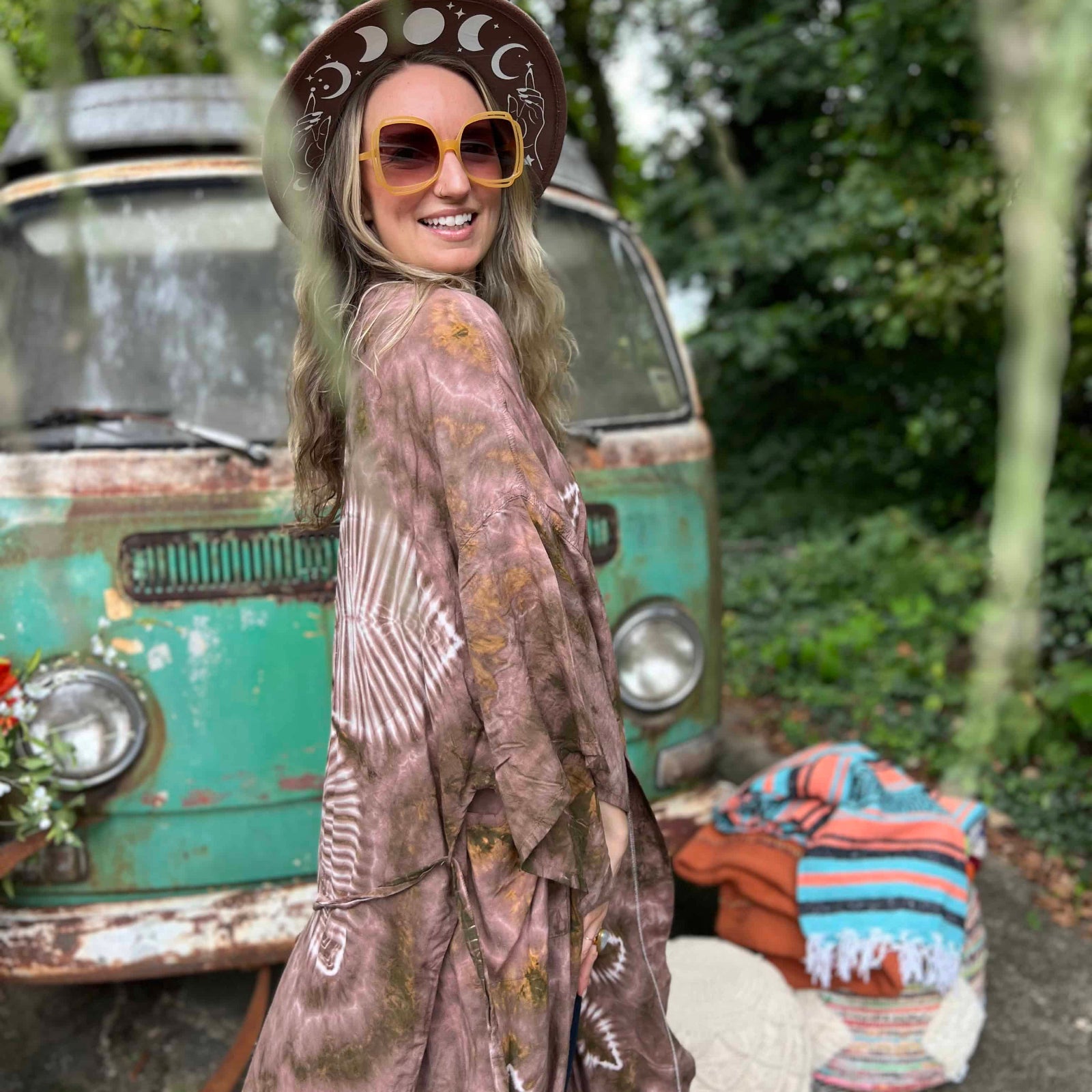 Flowy oversized fit of mauve boho hippie kimono