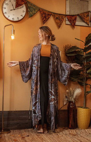 Tie Dye Lotus Flower Kimono