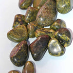 Epidot Crystal Tumbled Stone