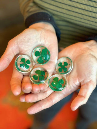 4 Leaf Clover Resin Stone