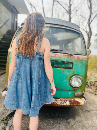 effortlessly cool sleeveless denim dress