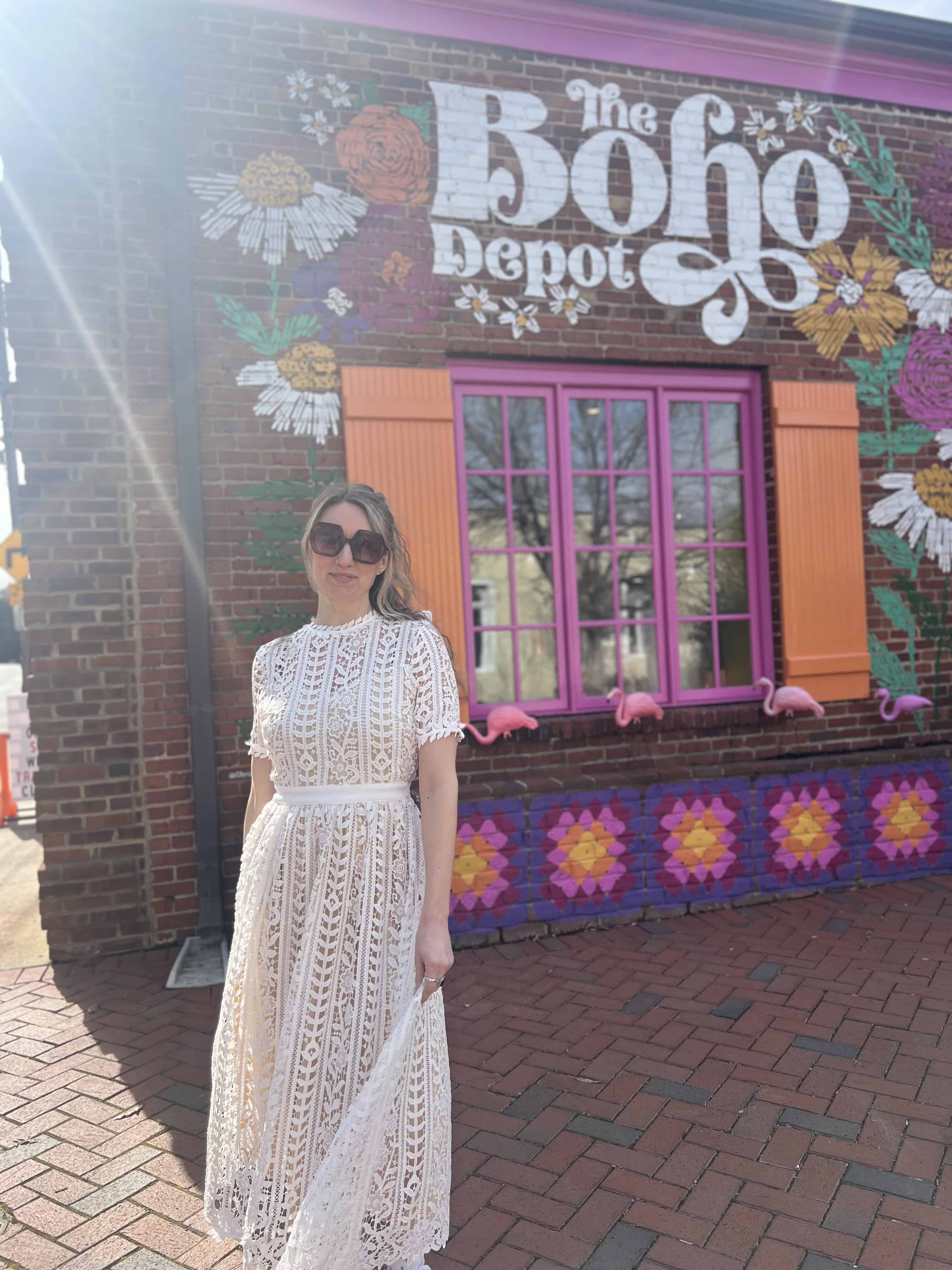 Short Sleeve White Lace Midi Dress