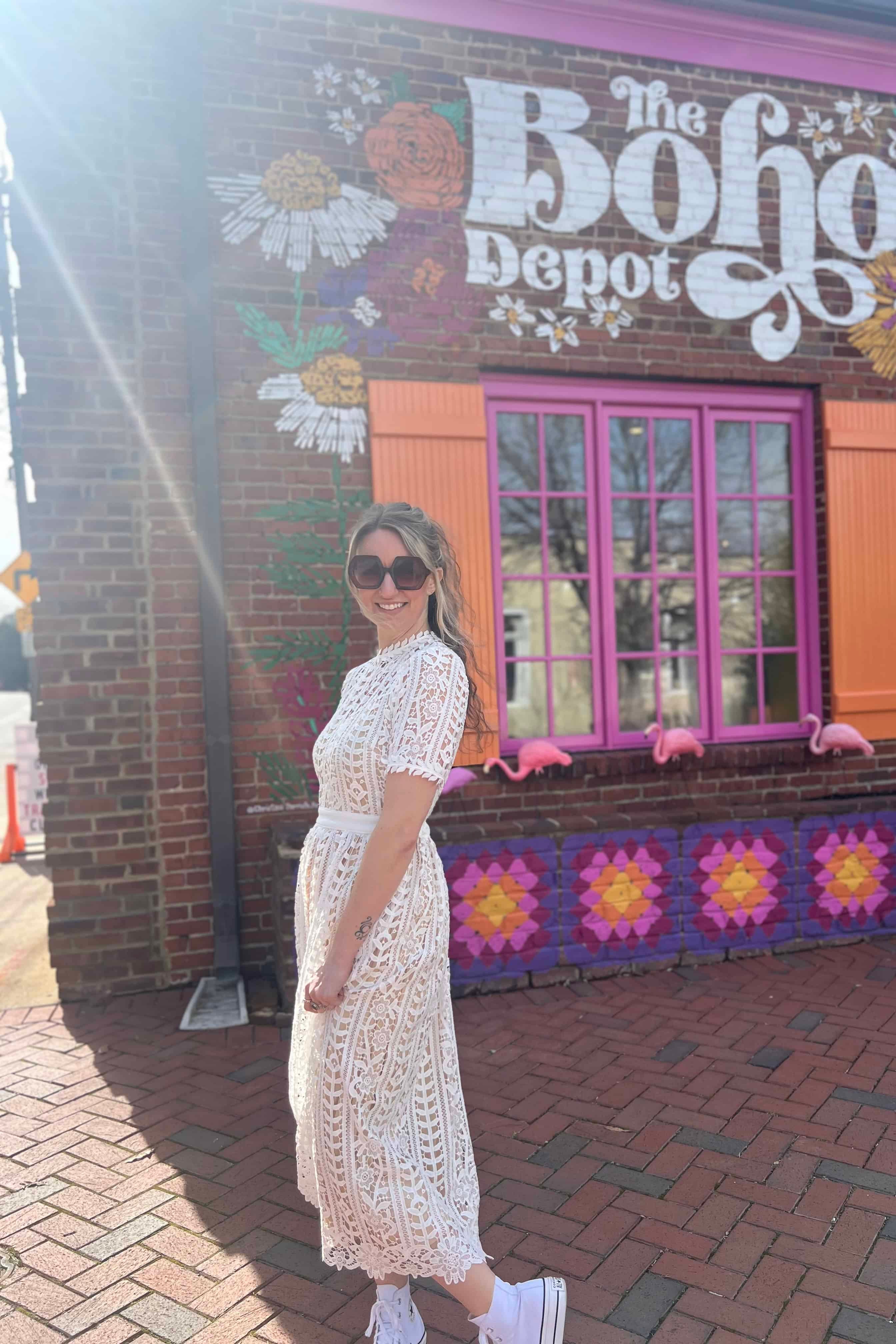 Short Sleeve White Lace Midi Dress