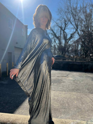 Silver Batwing Disco Caftan – 70s Glam for Any Occasion