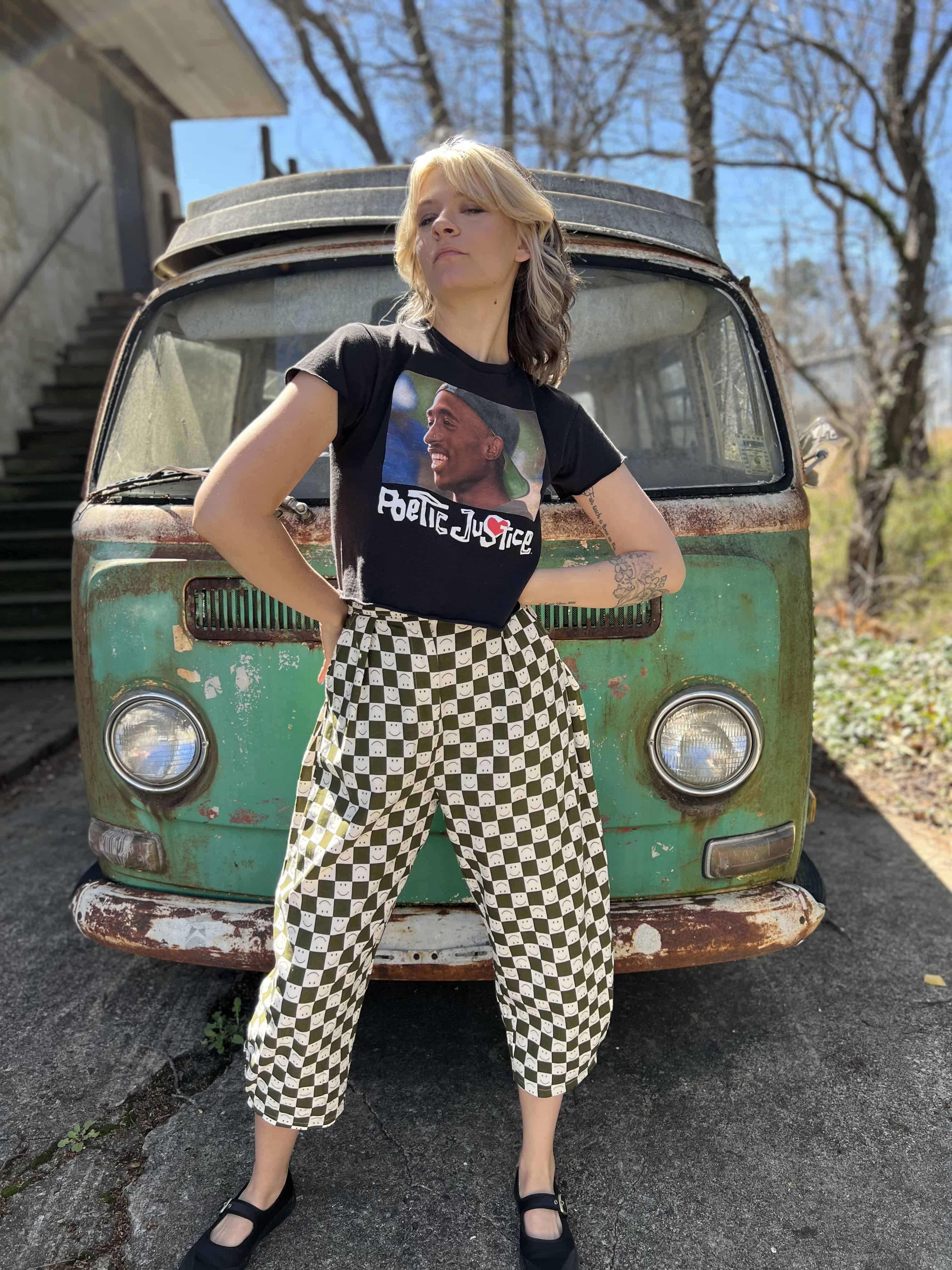 Smile Pattern Checkered Barrel Pants
