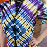 up close view of diamond pattern on tie dye t shirt 