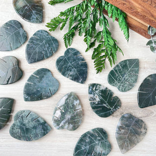 Moss Agate Monstera Leaf Carving