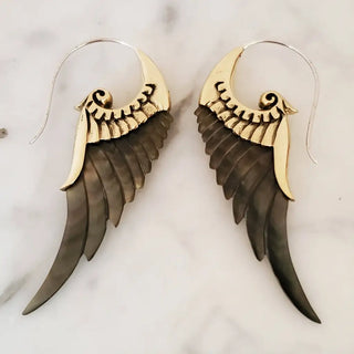 Dalfiya - Gray Shell Angel Wing Earrings.925 Sterling