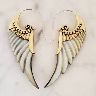 Dalfiya - Gray Shell Angel Wing Earrings.925 Sterling