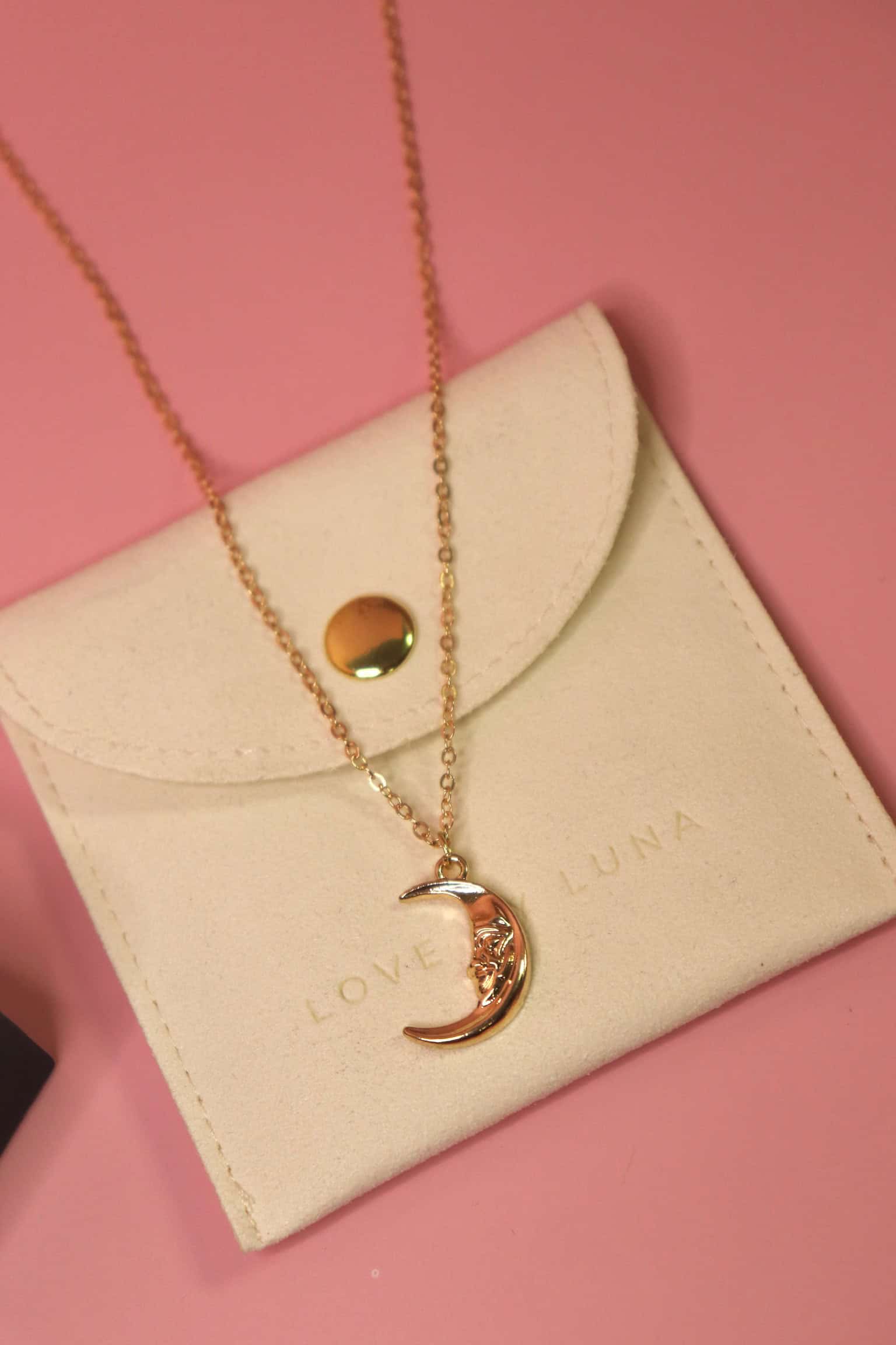 Vintage Crescent Moon Face Gold Pendant Necklace