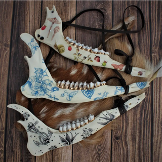 Kitty Bomb Curios - Hanging Deer Jawbones