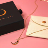 Vintage Crescent Moon Face Gold Pendant Necklace