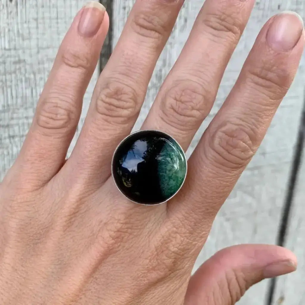Stunning Edgy Inner Druzy Agate Ring - 8 / Green and Black